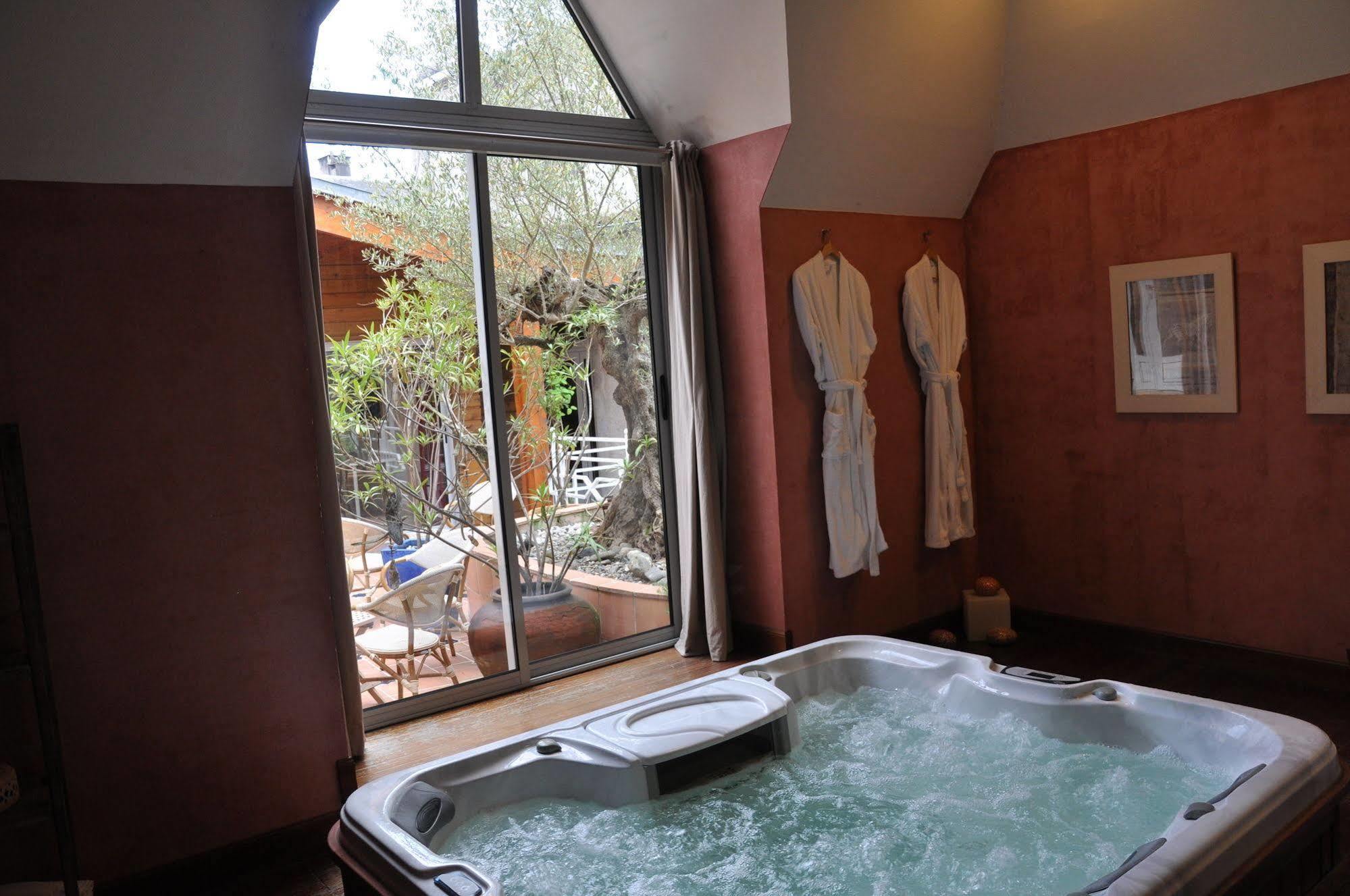 The Originals City, Hotel La Reine Jeanne, Orthez Luaran gambar