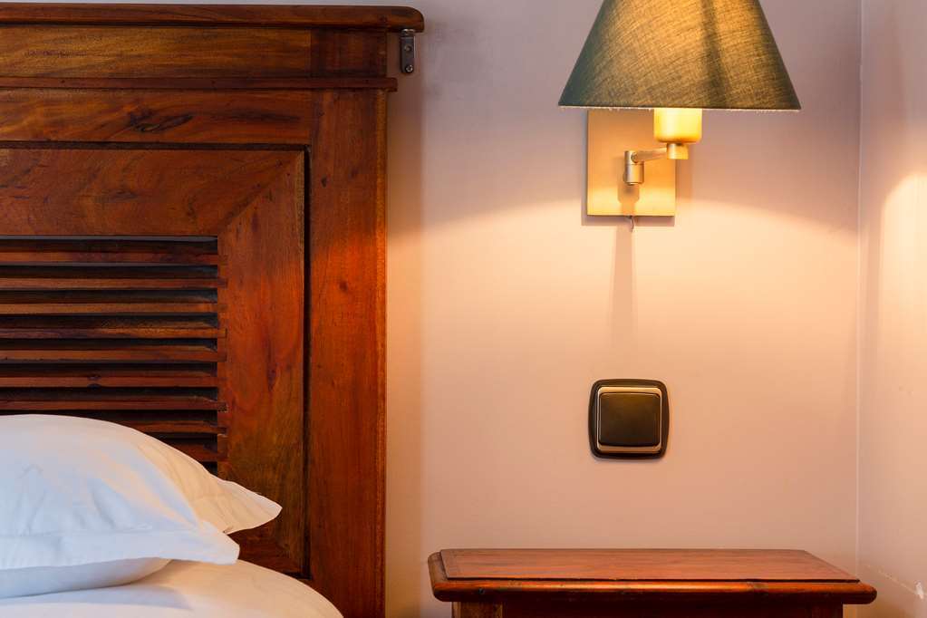 The Originals City, Hotel La Reine Jeanne, Orthez Bilik gambar