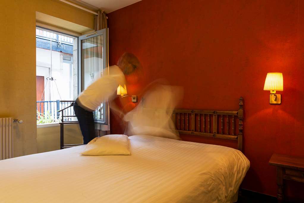 The Originals City, Hotel La Reine Jeanne, Orthez Bilik gambar